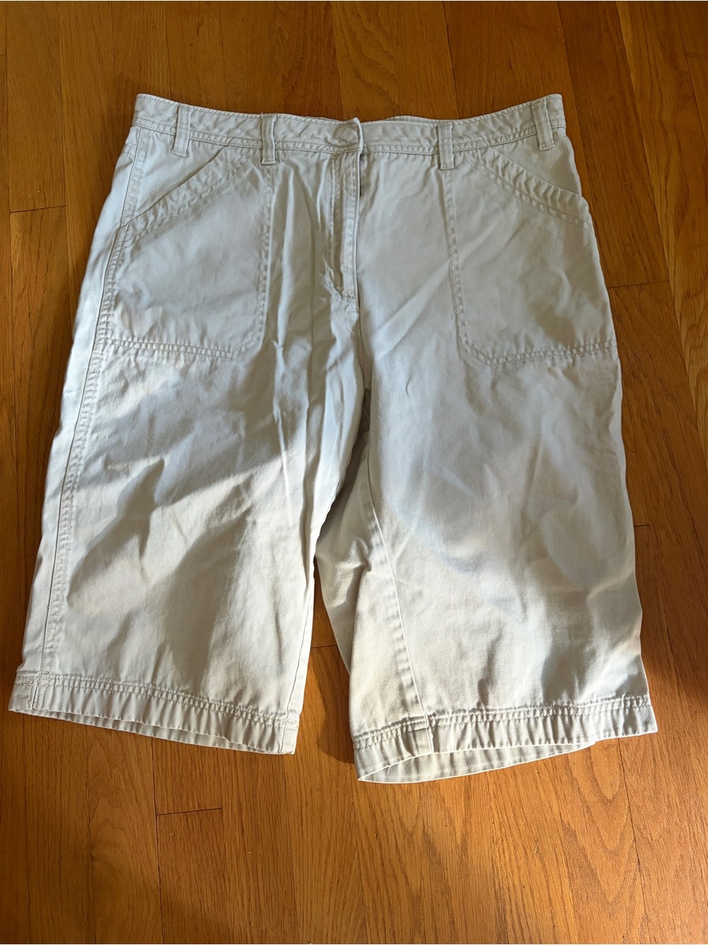 Classic Elements Tan Shorts Size 12